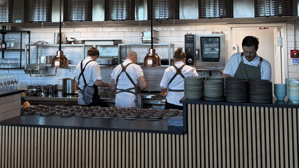 Råbiffskväll
